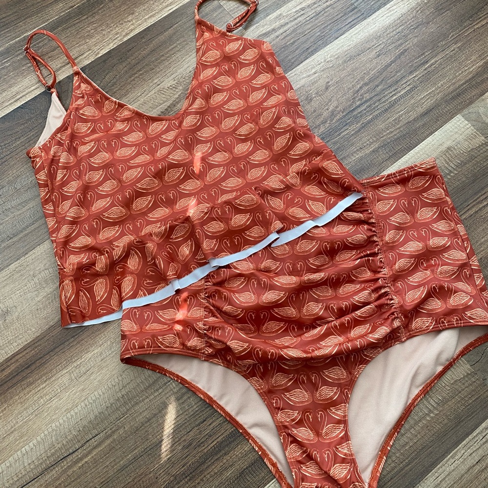 Kortni Jeane swan swim set. Size large